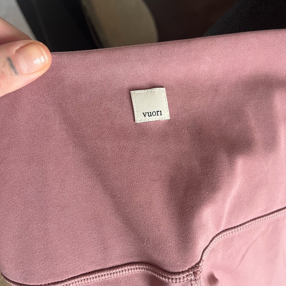 Vuori Washed Studio Leggings - Picture 10 of 11